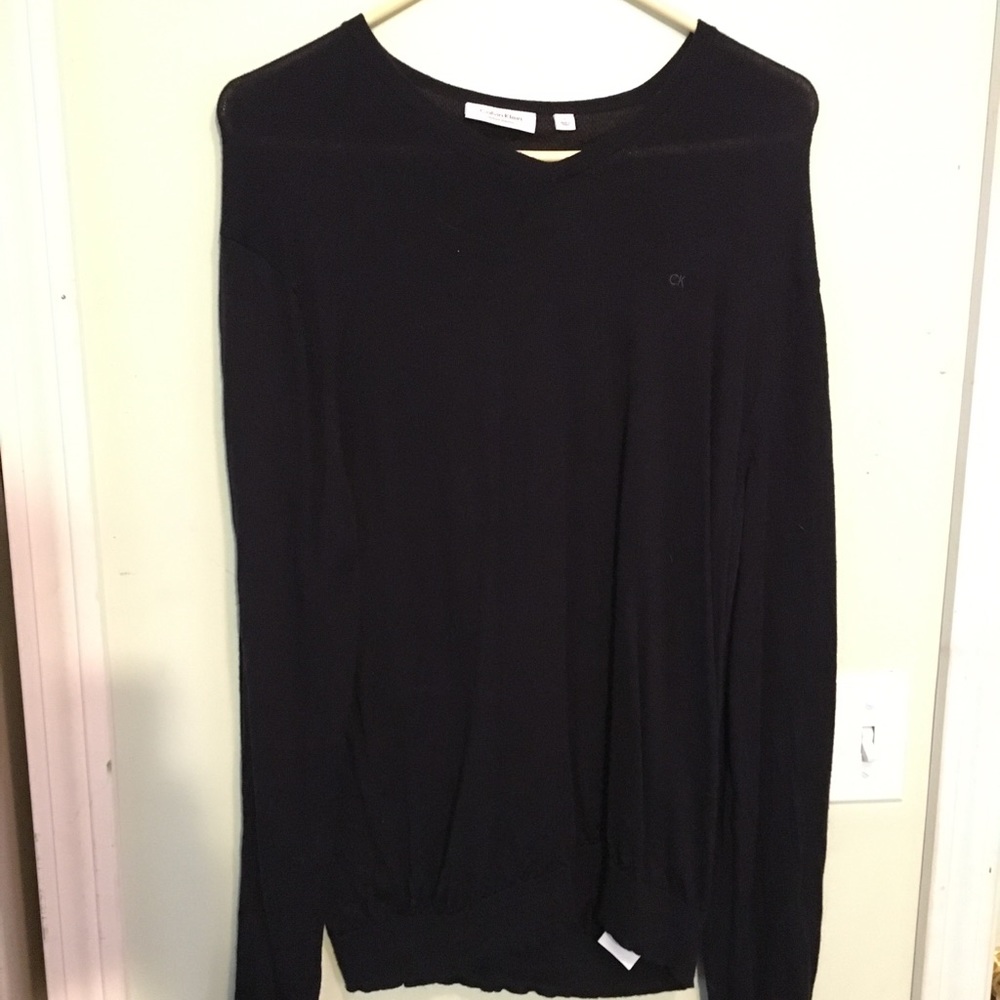 Men’s LG Calvin Klein Blue Sweater